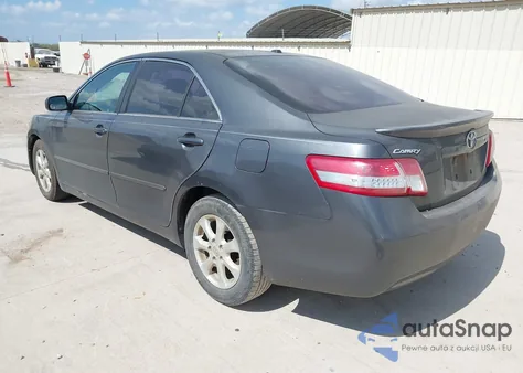 2011 Toyota Camry Le z USA, uszkodzony, nr VIN 4T1BF3EK0BU644561